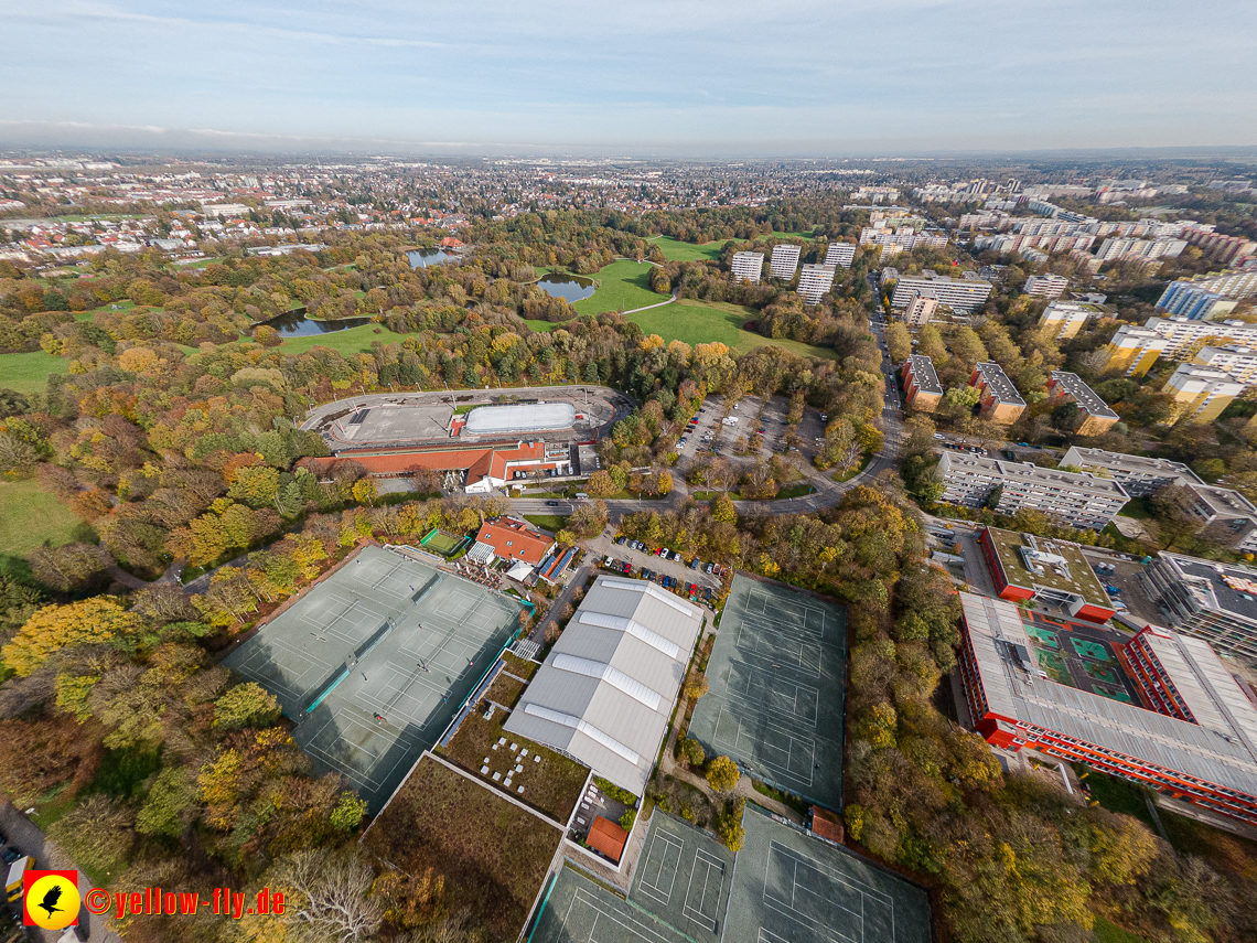 03.11.2022 -  Ostparksee mit Umgebung in Neuperlach